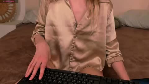 Snapshot of little_clare_ chatting on 27, 3, 2026 little_clare_ online show from 27, 3, 2026