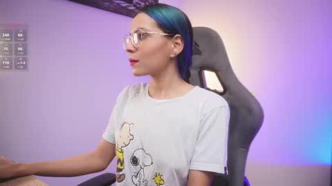 Snapshot of little_eli chatting on 18, 2, 2026 Help me reach 100 likes online show from 18, 2, 2026