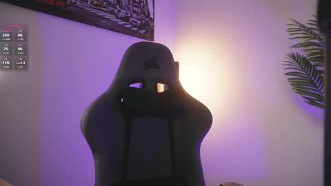 Snapshot of little_eli chatting on 20, 2, 2026 Help me reach 100 likes online show from 20, 2, 2026