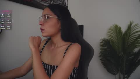 Snapshot of little_eli chatting on 28, 2, 2026 Help me reach 100 likes online show from 28, 2, 2026