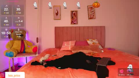 Ellie  online show from 25, 10, 2025