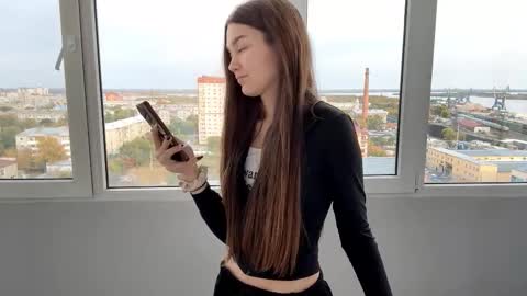 Viiola online show from 3, 10, 2025