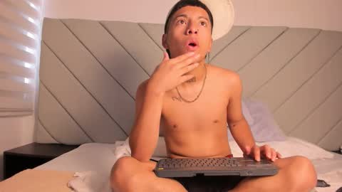 little_kris1 online show from 20, 10, 2025