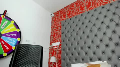 Snapshot of little_lilith_apple chatting on 22, 1, 2025 little_lilith_apple online show from 22, 1, 2025