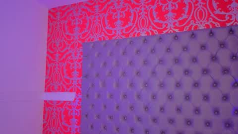 Snapshot of little_lilith_apple chatting on 28, 9, 2025 little_lilith_apple online show from 28, 9, 2025