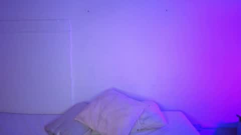 Snapshot of little_lilith_apple chatting on 14, 11, 2025 little_lilith_apple online show from 14, 11, 2025