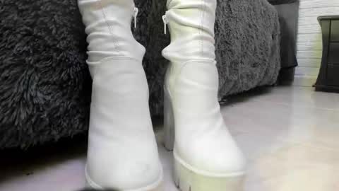 Snapshot of little_mars1 chatting on 25, 1, 2025 Misstress Martina online show from 25, 1, 2025