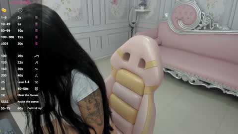 Snapshot of little_naiara chatting on 27, 1, 2025 Katty online show from 27, 1, 2025