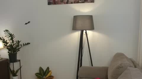 Snapshot of little_nicole_ chatting on 17, 10, 2025 Nicole online show from 17, 10, 2025