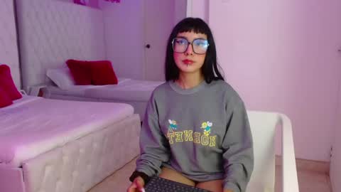 Paulette online show from 18, 4, 2026