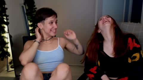 Snapshot of little_pretty_woman chatting on 13, 1, 2025 little_pretty_woman online show from 13, 1, 2025