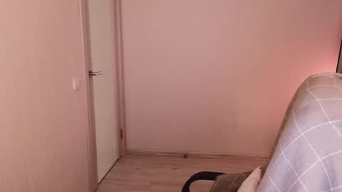 Snapshot of little_pretty_woman chatting on 25, 9, 2025 little_pretty_woman online show from 25, 9, 2025