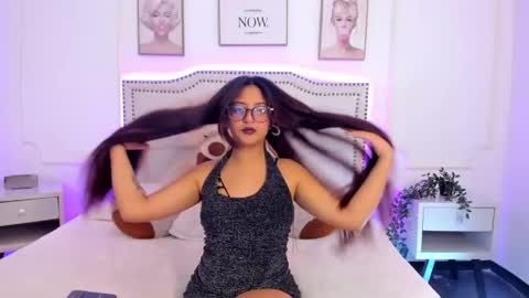 Violette  online show from 6, 5, 2026