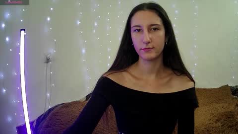 Snapshot of littleahwitch chatting on 7, 10, 2025 LittleAhWitch online show from 7, 10, 2025