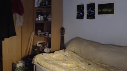 littlealien7 online show from 21, 9, 2025