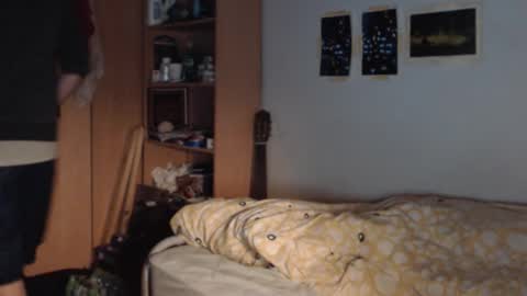 littlealien7 online show from 2, 10, 2025