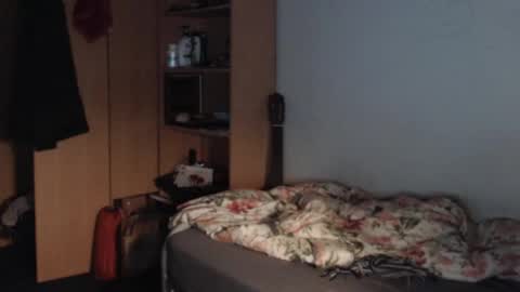 Snapshot of littlealien7 chatting on 1, 5, 2026 littlealien7 online show from 1, 5, 2026