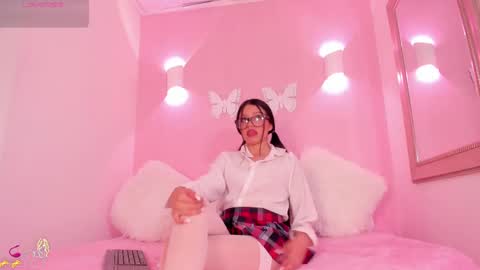Snapshot of littlearii chatting on 6, 3, 2025 Ari online show from 6, 3, 2025