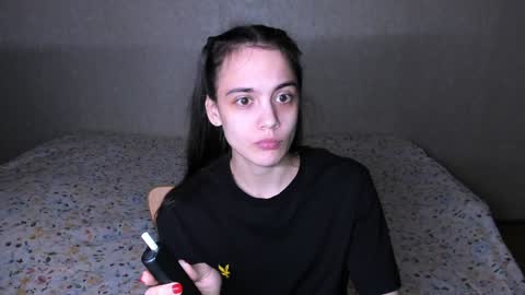 littleashleyy online show from 23, 12, 2024