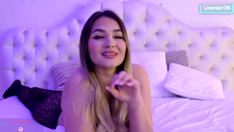 Snapshot of littleblondbunny chatting on 2, 3, 2026 littleblondbunny online show from 2, 3, 2026