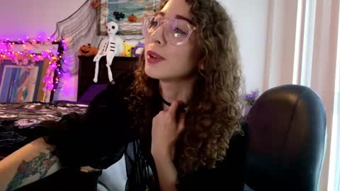 littledeathtrap online show from 27, 9, 2025