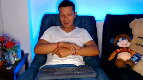 Snapshot of littledicklatin chatting on 1, 6, 2026 Manu online show from 1, 6, 2026