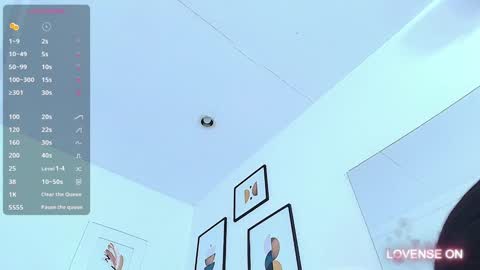 Snapshot of littlee_emilyy_ chatting on 22, 12, 2024 Emily  online show from 22, 12, 2024