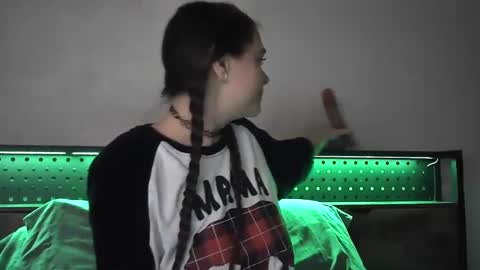 Snapshot of littlejessielov chatting on 29, 9, 2025 Jessie online show from 29, 9, 2025