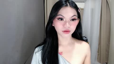 Snapshot of littlelace_ chatting on 17, 5, 2026 littlelace_ online show from 17, 5, 2026