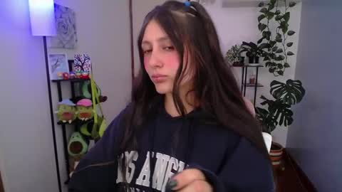 Snapshot of littlelaksmi chatting on 8, 9, 2025 Laksmi online show from 8, 9, 2025