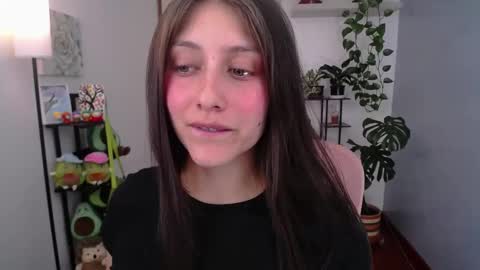 Snapshot of littlelaksmi chatting on 10, 9, 2025 Laksmi online show from 10, 9, 2025