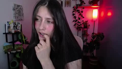 Snapshot of littlelaksmi chatting on 15, 10, 2025 Laksmi online show from 15, 10, 2025