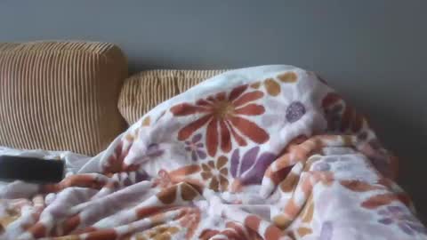 littlelovesbig online show from 19, 9, 2025