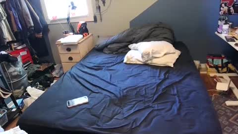 Snapshot of littlemissbuttbutt chatting on 18, 9, 2025 Madam Buttons online show from 18, 9, 2025