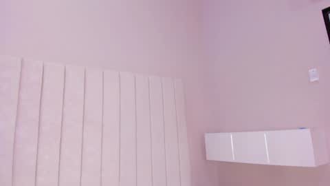 im olivia IG littleolivia01 online show from 28, 1, 2025