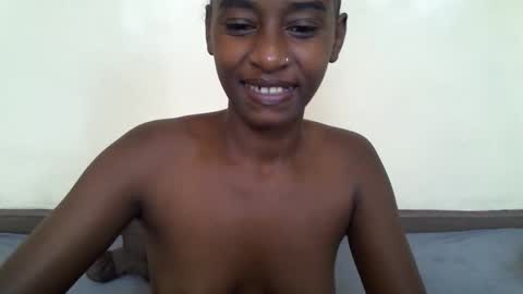 Snapshot of littlesandie chatting on 10, 1, 2025 littlesandie online show from 10, 1, 2025