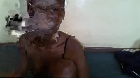 Snapshot of littlesandie chatting on 6, 3, 2025 littlesandie online show from 6, 3, 2025