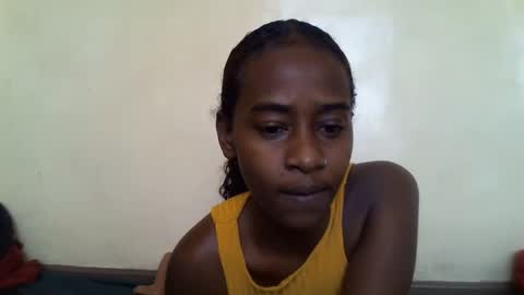 Snapshot of littlesandie chatting on 8, 10, 2025 littlesandie online show from 8, 10, 2025