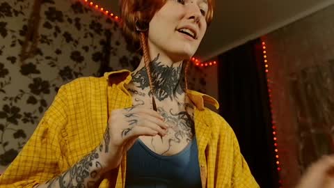 Niki  free tg channel with some photos gifs and info about streams  online show from 31, 1, 2025