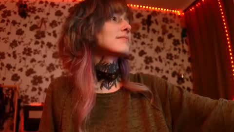 Niki  free tg channel with some photos gifs and info about streams  online show from 12, 9, 2025