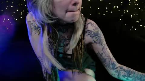 Niki  free tg channel with some photos gifs and info about streams  online show from 19, 3, 2026