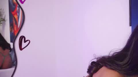 littletammy_ online show from 28, 11, 2025