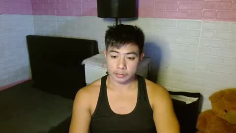 Snapshot of littletsdirty chatting on 10, 9, 2025 Prince 19yrs old online show from 10, 9, 2025