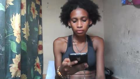 Snapshot of littleyanah chatting on 19, 1, 2026 yanah online show from 19, 1, 2026