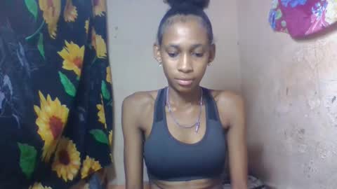 Snapshot of littleyanah chatting on 7, 2, 2026 yanah online show from 7, 2, 2026