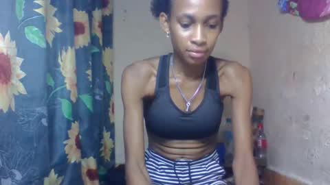 Snapshot of littleyanah chatting on 13, 2, 2026 yanah online show from 13, 2, 2026