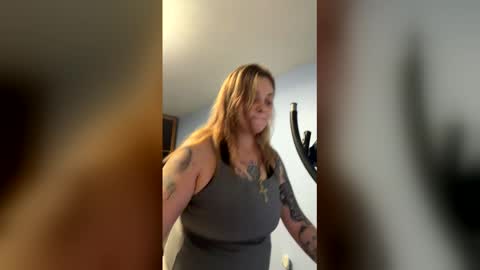 Snapshot of littytothetitty chatting on 20, 4, 2026 Nina online show from 20, 4, 2026