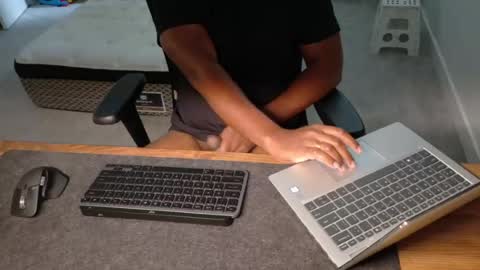 Snapshot of livetribber chatting on 24, 7, 2026 livetribber online show from 24, 7, 2026