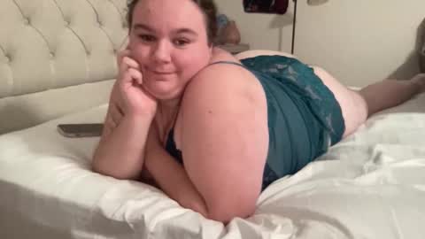 livingresidence135 online show from 5, 11, 2025