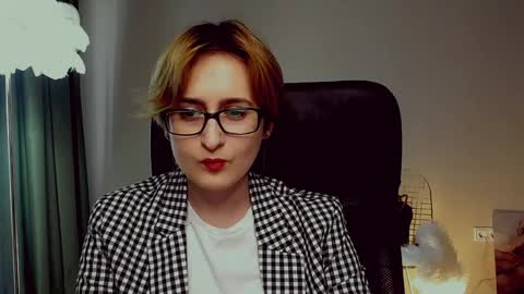 Snapshot of lixeluna chatting on 21, 5, 2026 LixeLuna online show from 21, 5, 2026